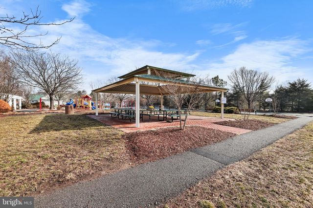 9884 SOUNDING SHORE LN, Bristow, VA 20136
