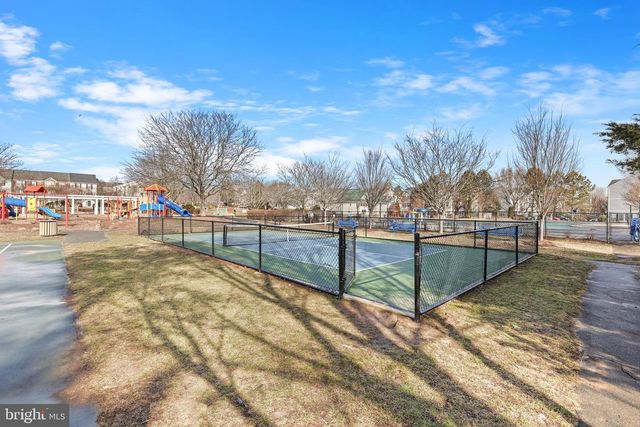 9884 SOUNDING SHORE LN, Bristow, VA 20136