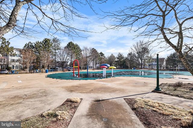 9884 SOUNDING SHORE LN, Bristow, VA 20136