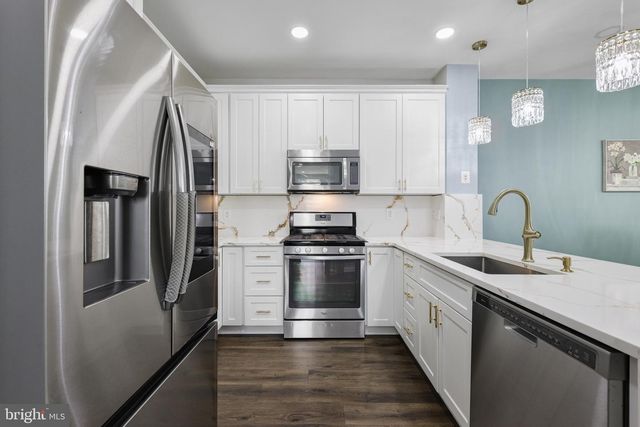 9884 SOUNDING SHORE LN, Bristow, VA 20136