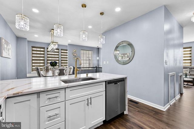 9884 SOUNDING SHORE LN, Bristow, VA 20136