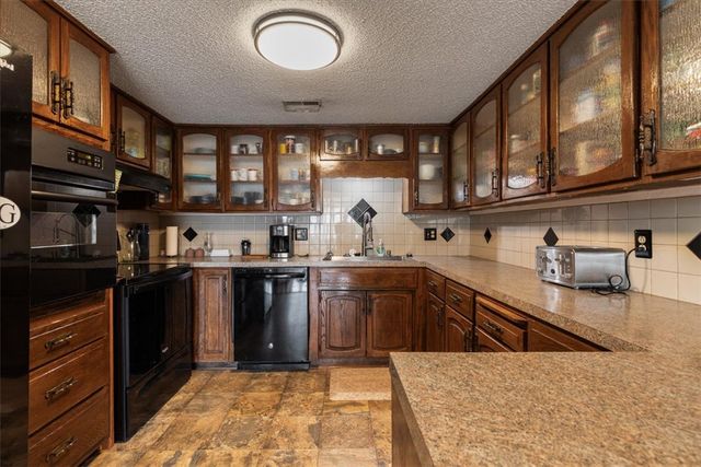 1802 SE Crouch Street, Bentonville, AR 72712