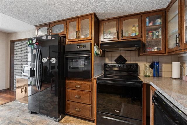 1802 SE Crouch Street, Bentonville, AR 72712