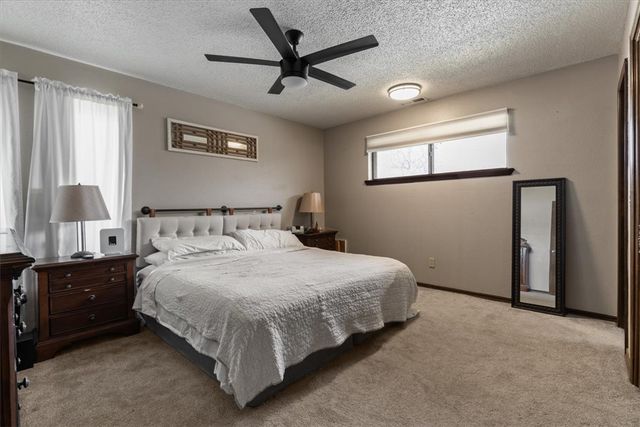 1802 SE Crouch Street, Bentonville, AR 72712