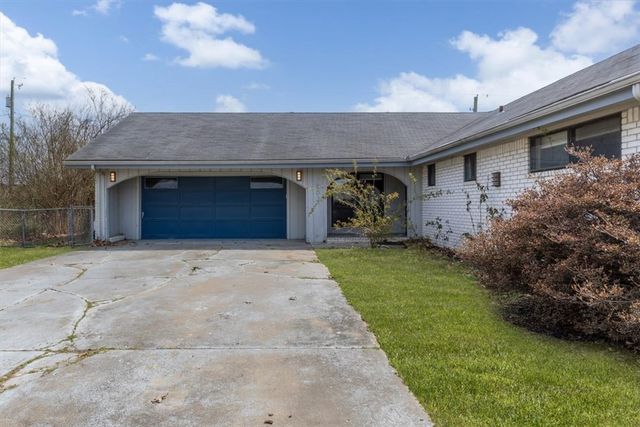 1802 SE Crouch Street, Bentonville, AR 72712