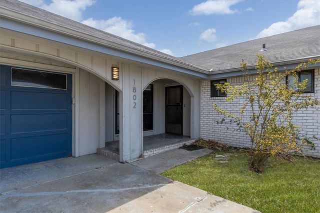 1802 SE Crouch Street, Bentonville, AR 72712