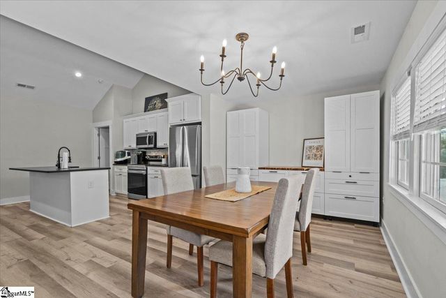 1141 Old Hills Bridge Road, Pauline, SC 29374