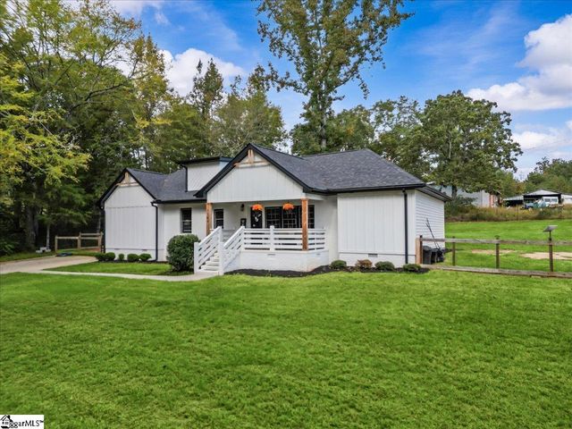 1141 Old Hills Bridge Road, Pauline, SC 29374