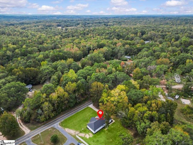 1141 Old Hills Bridge Road, Pauline, SC 29374