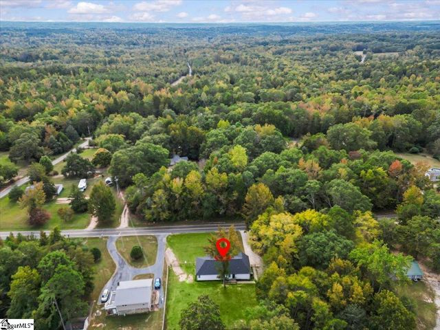 1141 Old Hills Bridge Road, Pauline, SC 29374