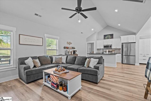 1141 Old Hills Bridge Road, Pauline, SC 29374