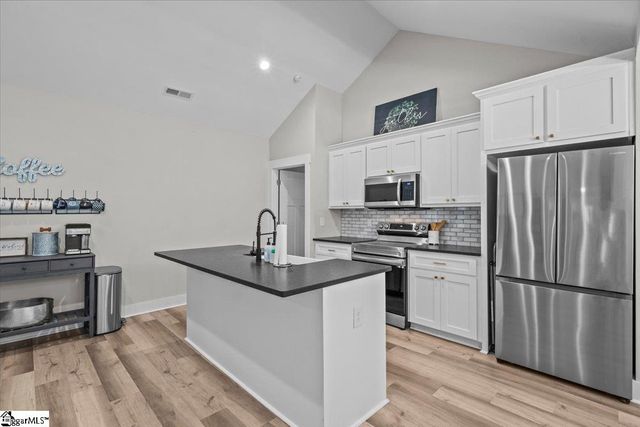 1141 Old Hills Bridge Road, Pauline, SC 29374