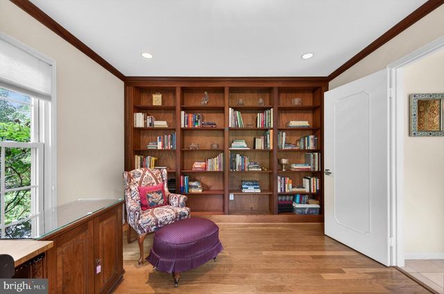 1003 PRIORY PL, Mclean, VA 22101