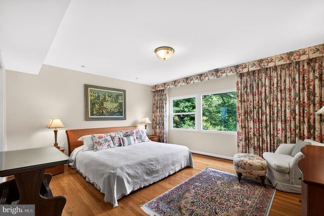 1003 PRIORY PL, Mclean, VA 22101