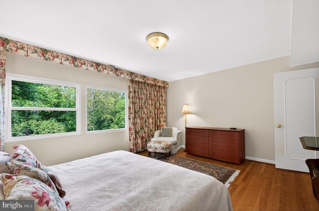 1003 PRIORY PL, Mclean, VA 22101