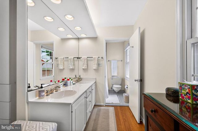 1003 PRIORY PL, Mclean, VA 22101