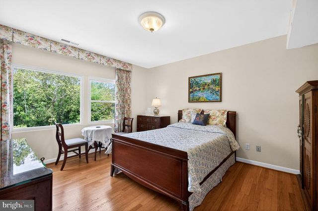 1003 PRIORY PL, Mclean, VA 22101
