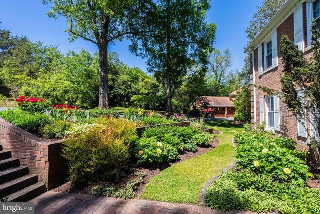 1003 PRIORY PL, Mclean, VA 22101