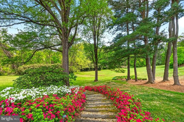 1003 PRIORY PL, Mclean, VA 22101
