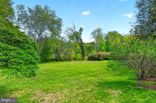 1003 PRIORY PL, Mclean, VA 22101
