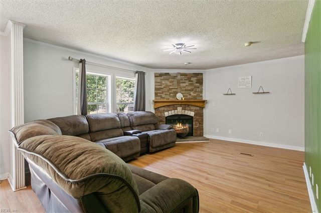 9536 Heron CT, Gloucester, VA 23061
