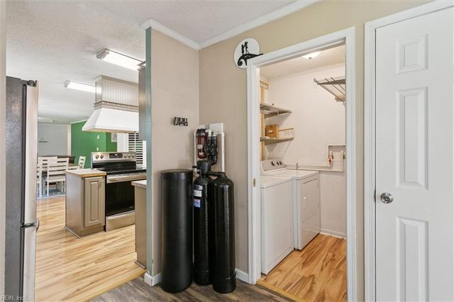 9536 Heron CT, Gloucester, VA 23061