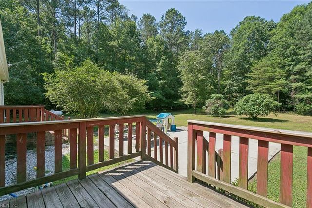 9536 Heron CT, Gloucester, VA 23061