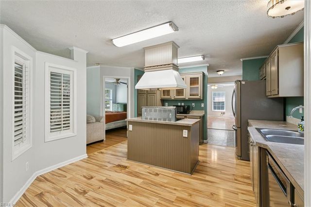 9536 Heron CT, Gloucester, VA 23061