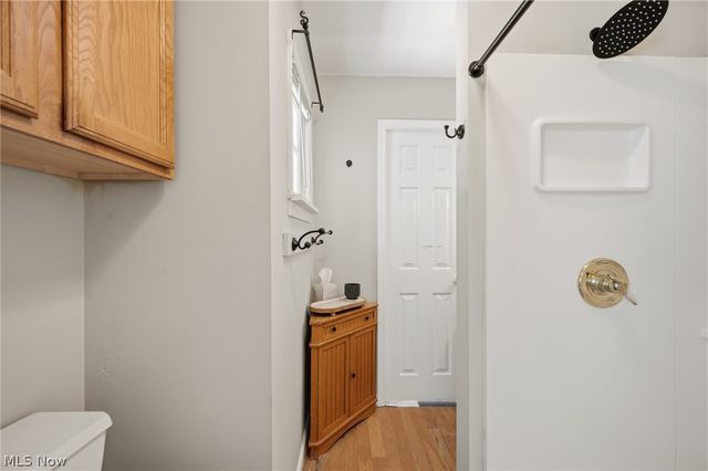 1351 Manor Park Avenue, Lakewood, OH 44107