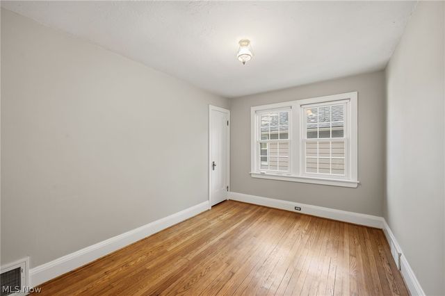 1351 Manor Park Avenue, Lakewood, OH 44107