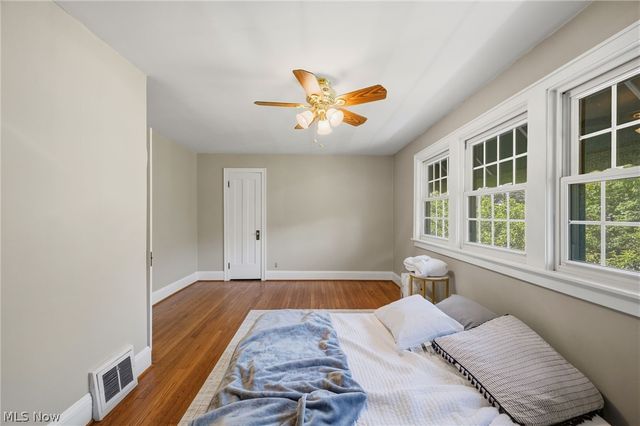 1351 Manor Park Avenue, Lakewood, OH 44107