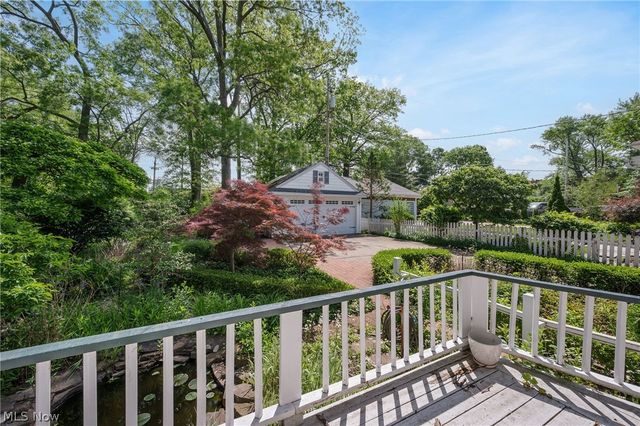 1351 Manor Park Avenue, Lakewood, OH 44107