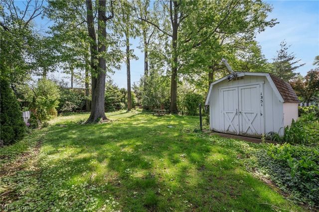1351 Manor Park Avenue, Lakewood, OH 44107