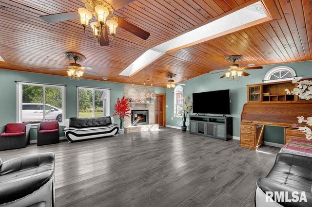 705 13TH Street W, Milan, IL 61264