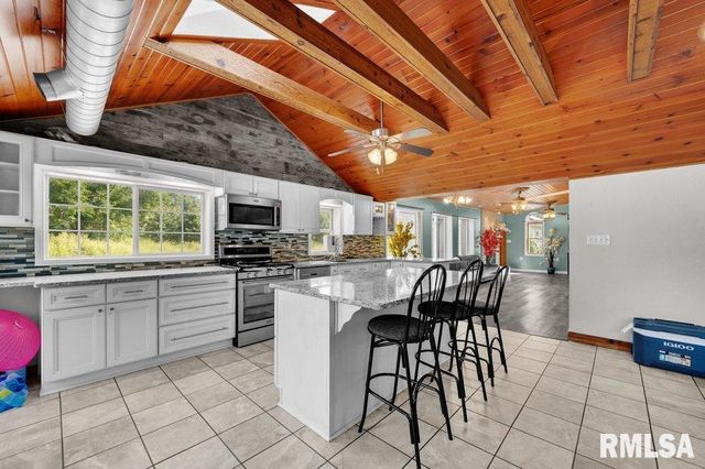 705 13TH Street W, Milan, IL 61264