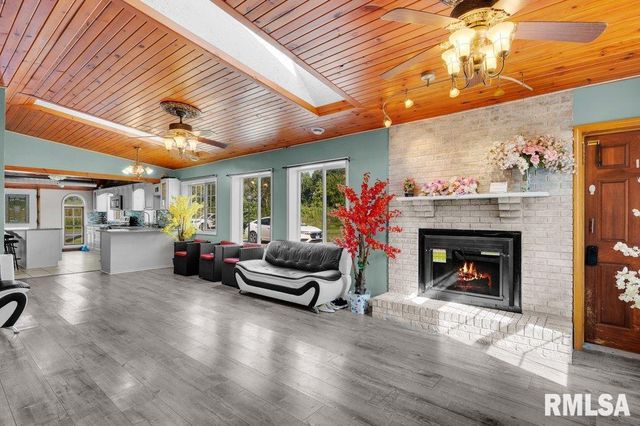 705 13TH Street W, Milan, IL 61264