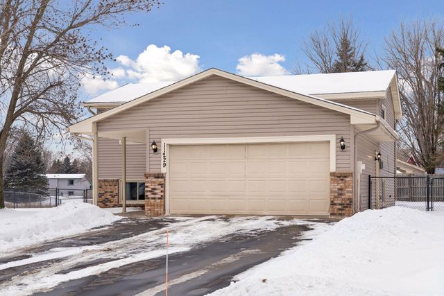 11229 Quebec Avenue N, Champlin, MN 55316