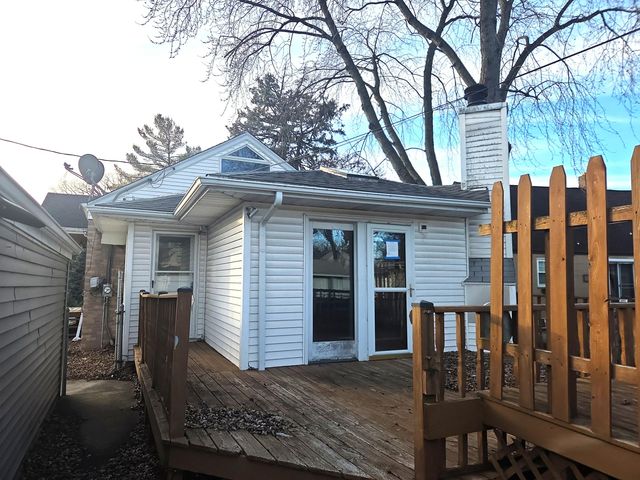 7 Beverly Boulevard, Hobart, IN 46342