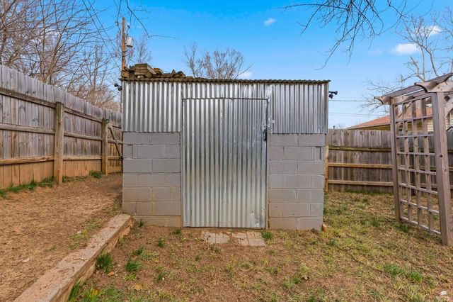 1510 W 16TH Street, Junction City, KS 66441