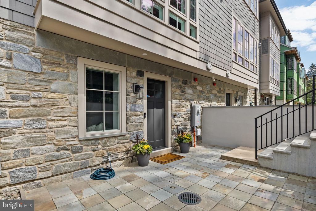 8215 SHAWNEE ST, PHILADELPHIA, PA 19118 — photo 2