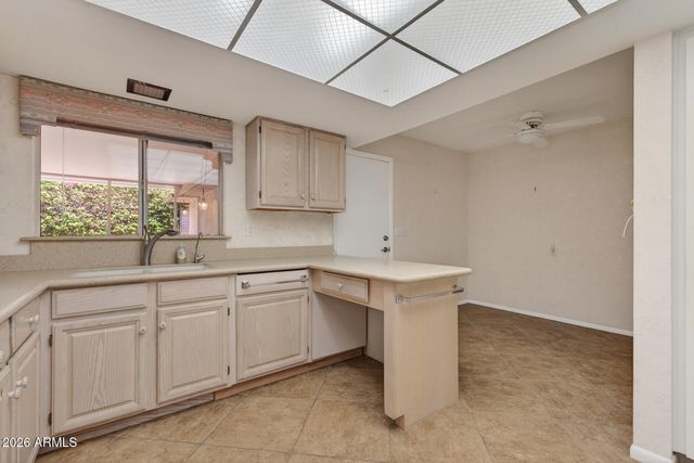 10707 W CAMEO Drive, Sun City, AZ 85351