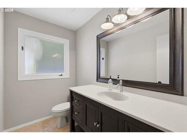 18132 WESTVIEW Dr, Lake Oswego, OR 97034