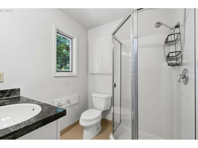 18132 WESTVIEW Dr, Lake Oswego, OR 97034