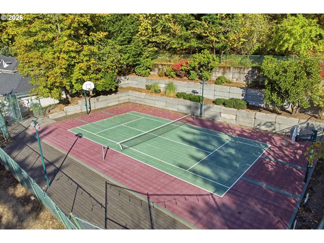 18132 WESTVIEW Dr, Lake Oswego, OR 97034