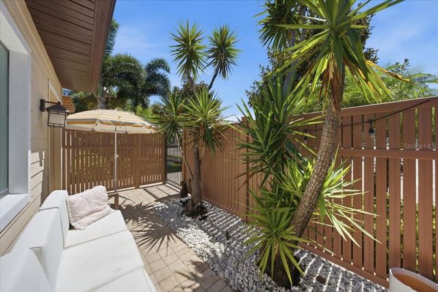 819 HIGHLAND STREET N, St Petersburg, FL 33701