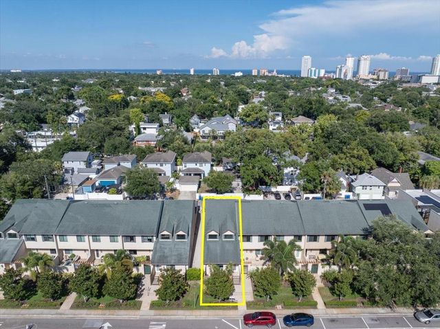 819 HIGHLAND STREET N, St Petersburg, FL 33701