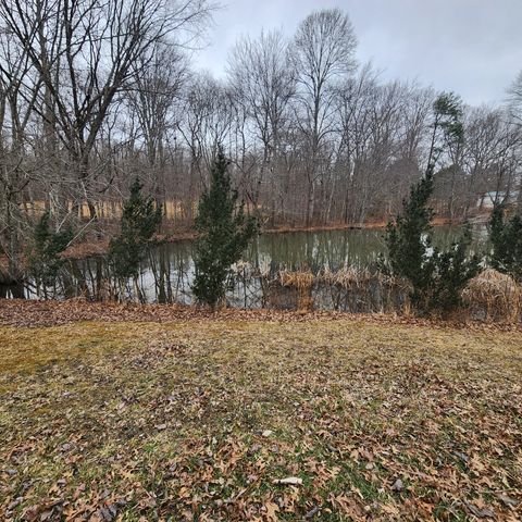 102 Bear Run Rd, Mcminnville, TN 37110