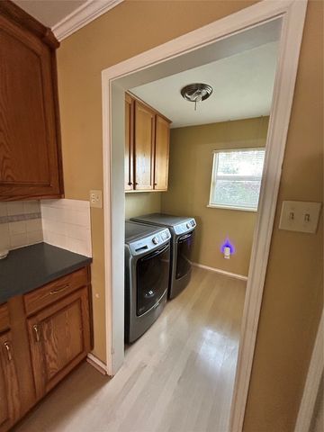 1806 Clear Creek Lane, Carrollton, TX 75007