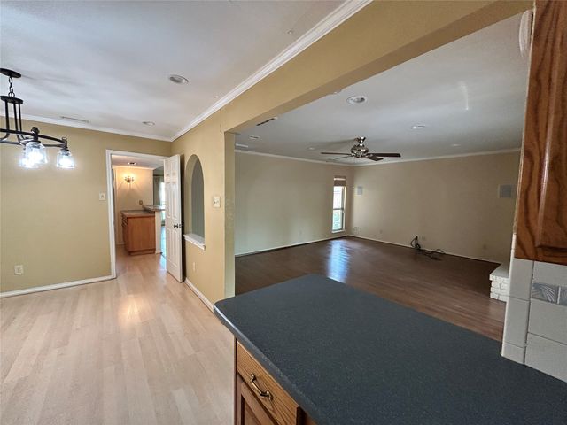 1806 Clear Creek Lane, Carrollton, TX 75007