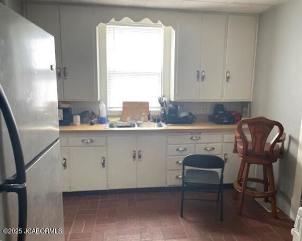 1422 E MILLER STREET, Jefferson City, MO 65101